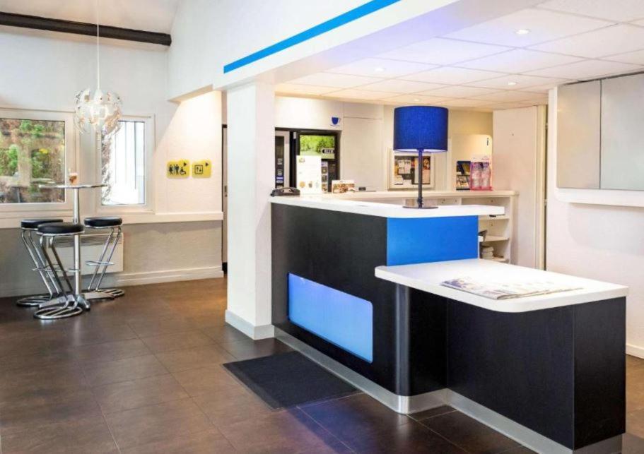 Hotel Ibis Budget Nantes Ouest Atlantis Couëron Zewnętrze zdjęcie
