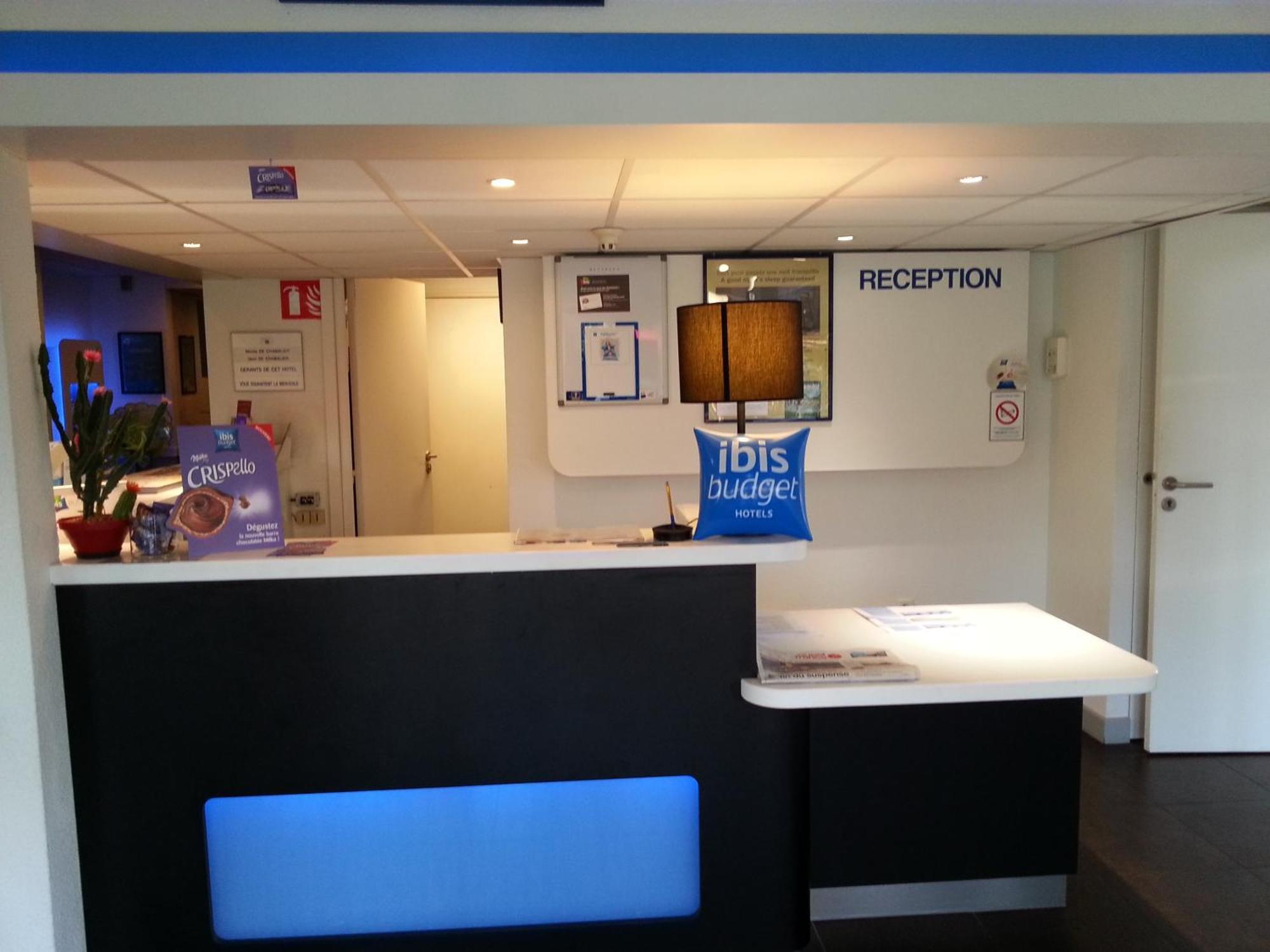 Hotel Ibis Budget Nantes Ouest Atlantis Couëron Zewnętrze zdjęcie